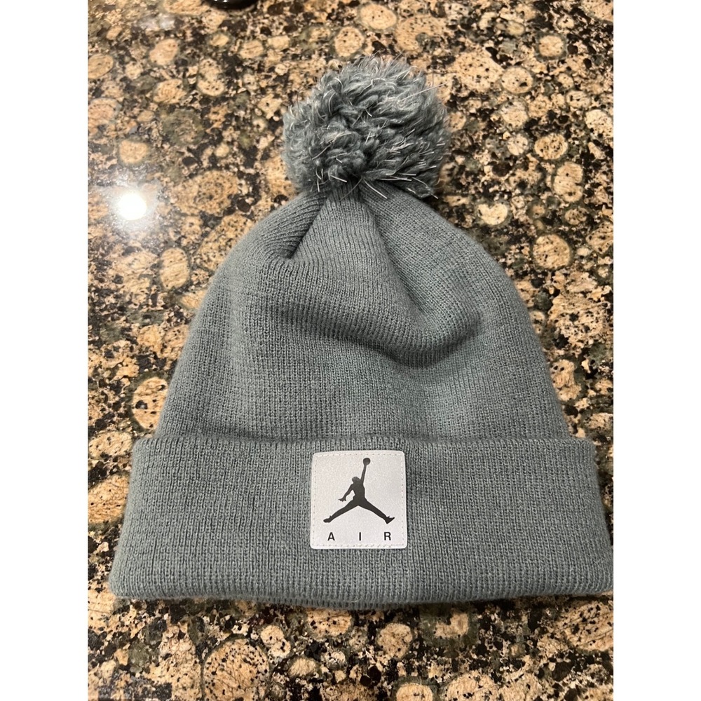 Jordan Youth Beanie Gray Knit Pom Pom Hat Jumpman Air Logo 1871-K26 316
